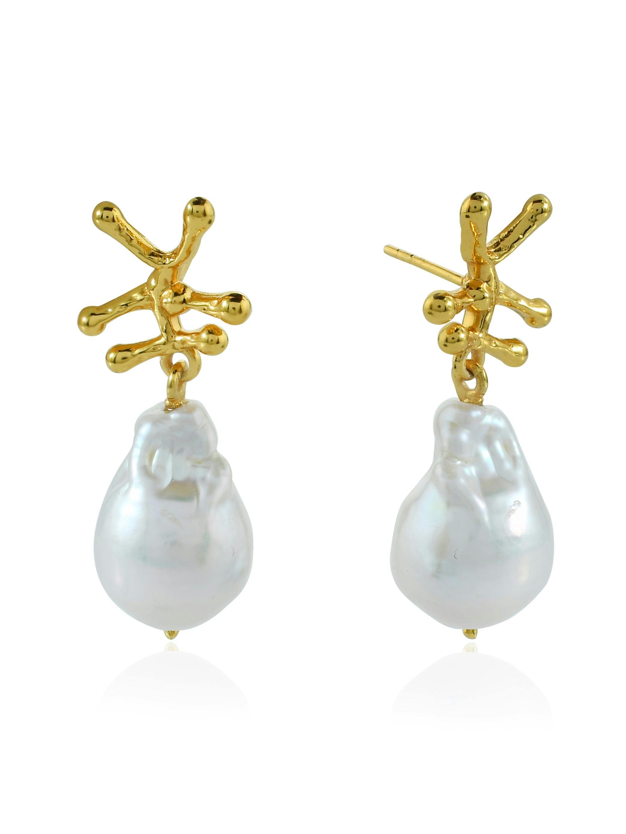 Nuria Earrings Pearl